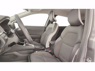 RENAULT Captur 1.6 E-Tech hybrid Intens 145cv auto