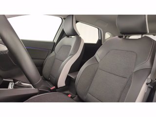 RENAULT Captur 1.6 E-Tech hybrid Intens 145cv auto