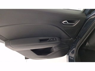 RENAULT Captur 1.6 E-Tech hybrid Zen 145cv auto