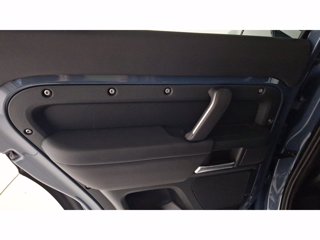 LAND ROVER Defender 110 3.0 I6 MHEV X-Dynamic HSE AWD Auto