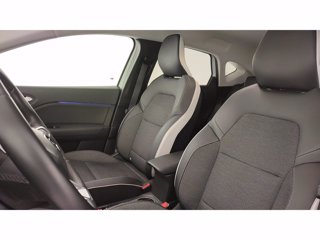 RENAULT Captur 1.6 E-Tech hybrid Intens 145cv auto