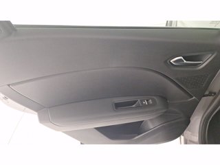 RENAULT Captur 1.6 E-Tech hybrid Techno Fast Track 145cv auto