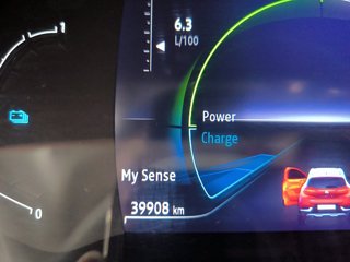 RENAULT Captur 1.6 E-Tech hybrid Intens 145cv auto